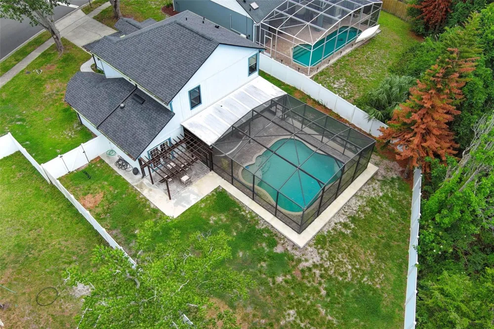 1152 TWIN RIVERS BOULEVARD Oviedo, FL 32766