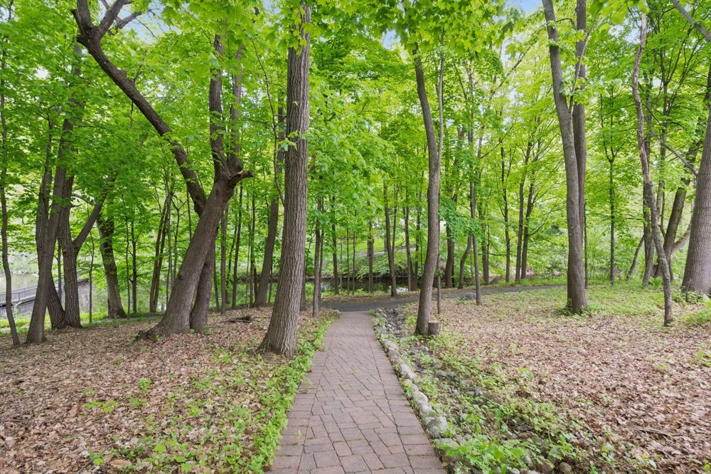 4355 Trillium Lane W Minnetrista, MN 55364