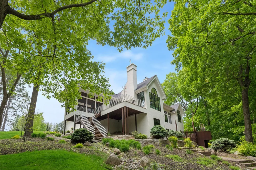4355 Trillium Lane W Minnetrista, MN 55364