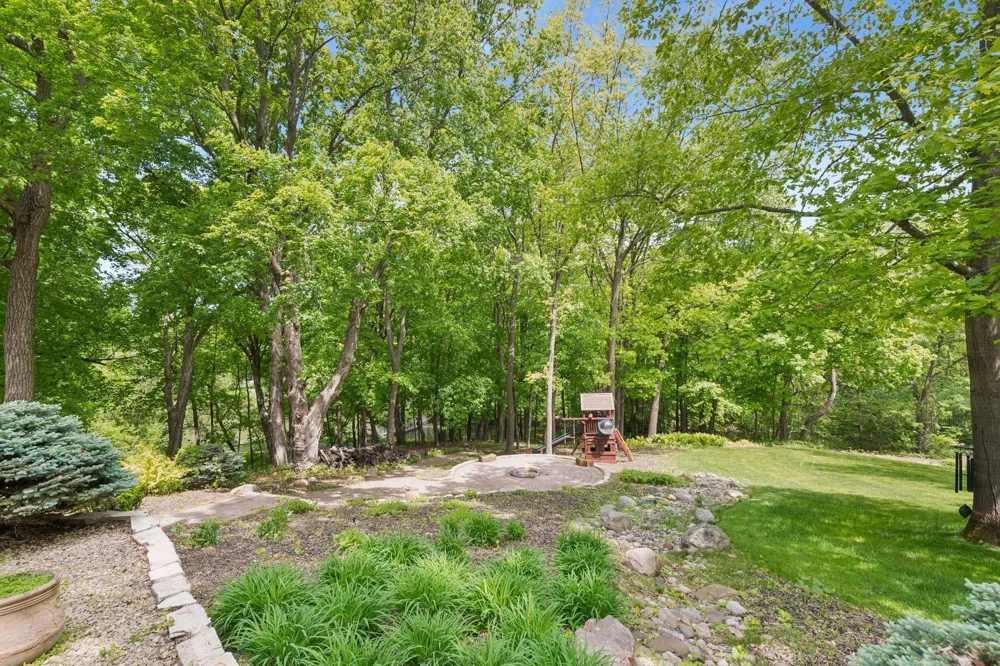 4355 Trillium Lane W Minnetrista, MN 55364