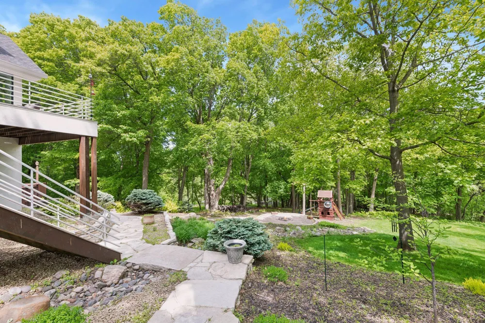 4355 Trillium Lane W Minnetrista, MN 55364