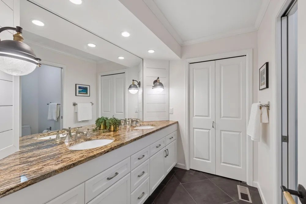 4355 Trillium Lane W Minnetrista, MN 55364