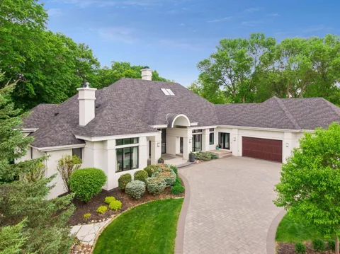 4355 Trillium Lane W