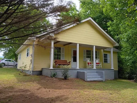1240 Old Highway 411