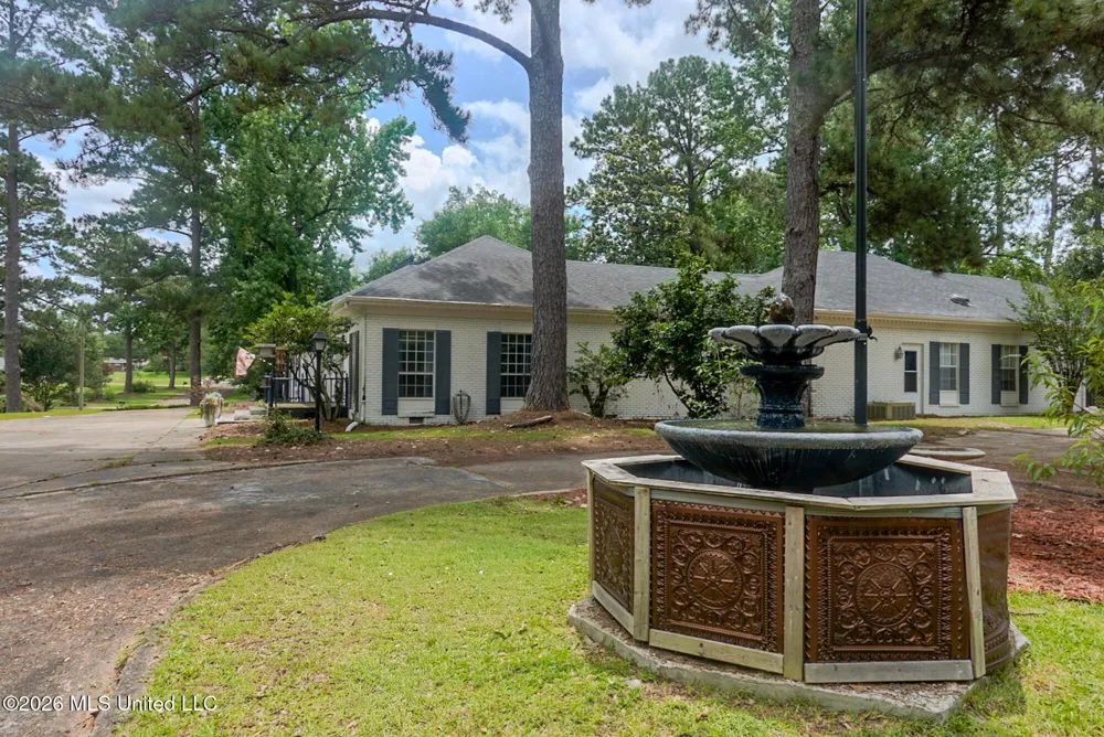 1605 Lissa Drive Mccomb, MS 39648