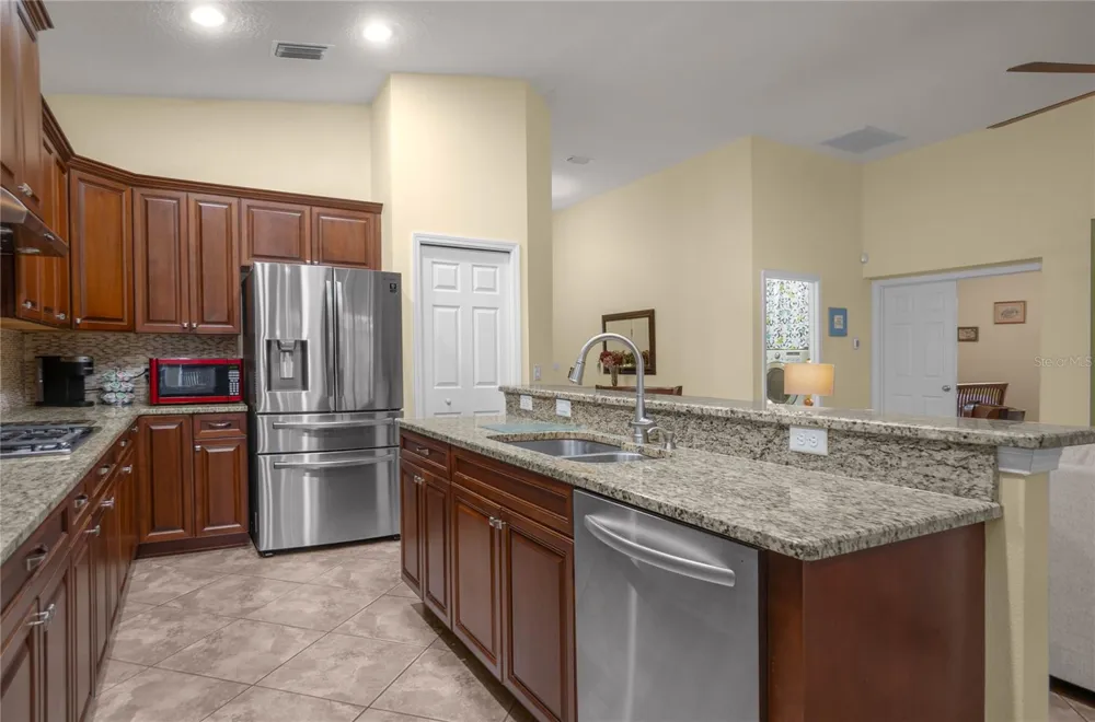 2163 BRENTWOOD CIRCLE Lecanto, FL 34461
