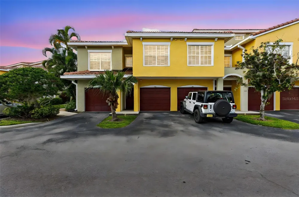 5601 BENTGRASS DRIVE #102 Sarasota, FL 34235