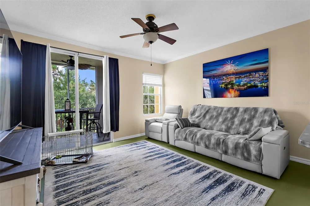 5601 BENTGRASS DRIVE #102 Sarasota, FL 34235
