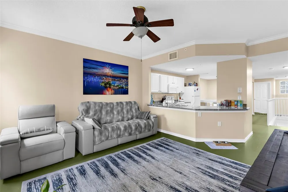 5601 BENTGRASS DRIVE #102 Sarasota, FL 34235