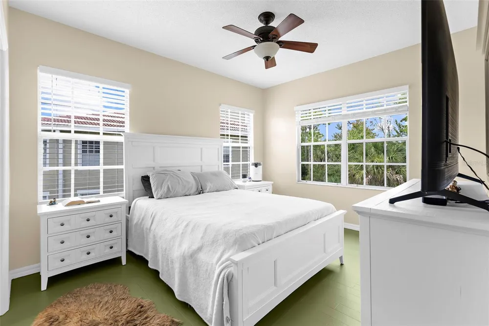 5601 BENTGRASS DRIVE #102 Sarasota, FL 34235