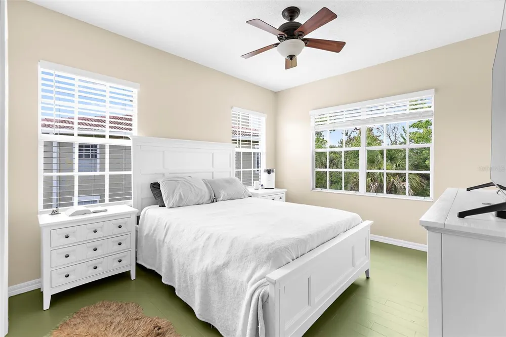5601 BENTGRASS DRIVE #102 Sarasota, FL 34235