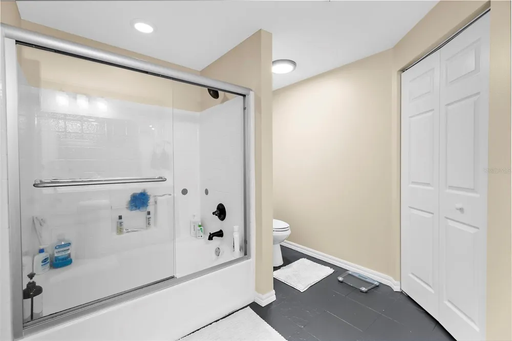 5601 BENTGRASS DRIVE #102 Sarasota, FL 34235