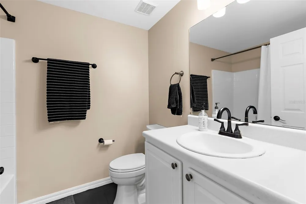 5601 BENTGRASS DRIVE #102 Sarasota, FL 34235