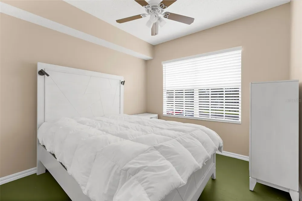 5601 BENTGRASS DRIVE #102 Sarasota, FL 34235