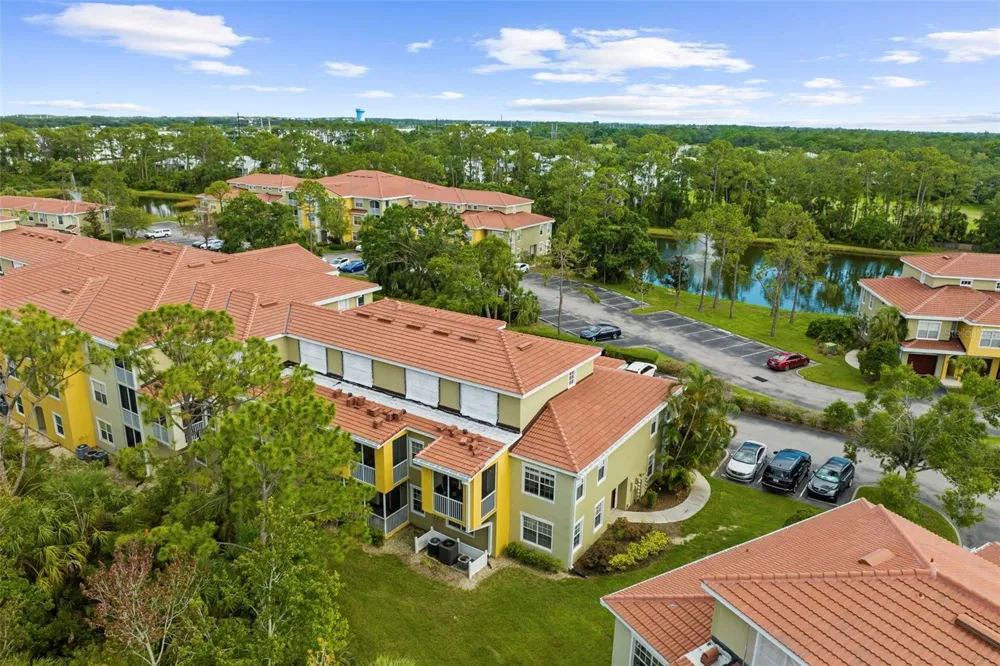 5601 BENTGRASS DRIVE #102 Sarasota, FL 34235