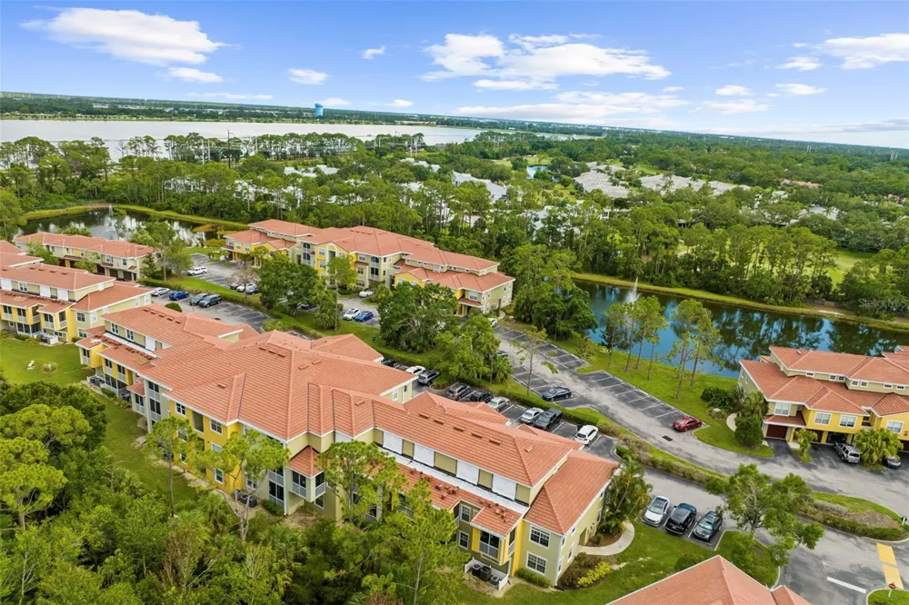 5601 BENTGRASS DRIVE #102 Sarasota, FL 34235