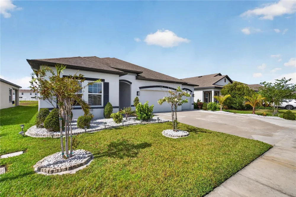2526 SAND GABLES TRAIL Bradenton, FL 34208