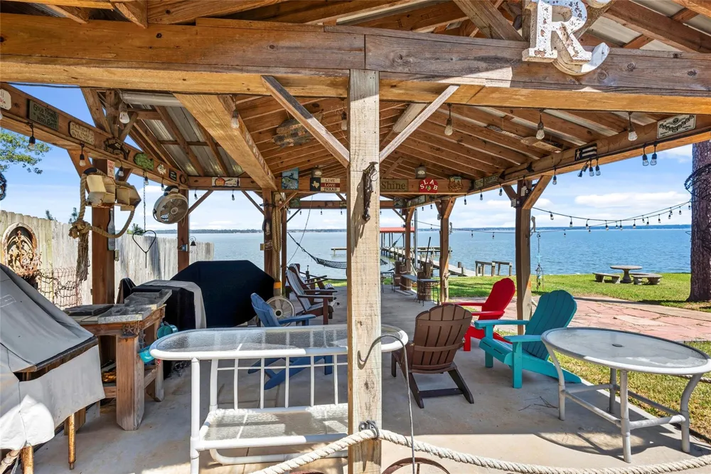 200 Trott Lane Point Blank, TX 77364