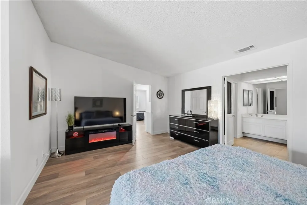 963 Shady Lane Glendora, CA 91740