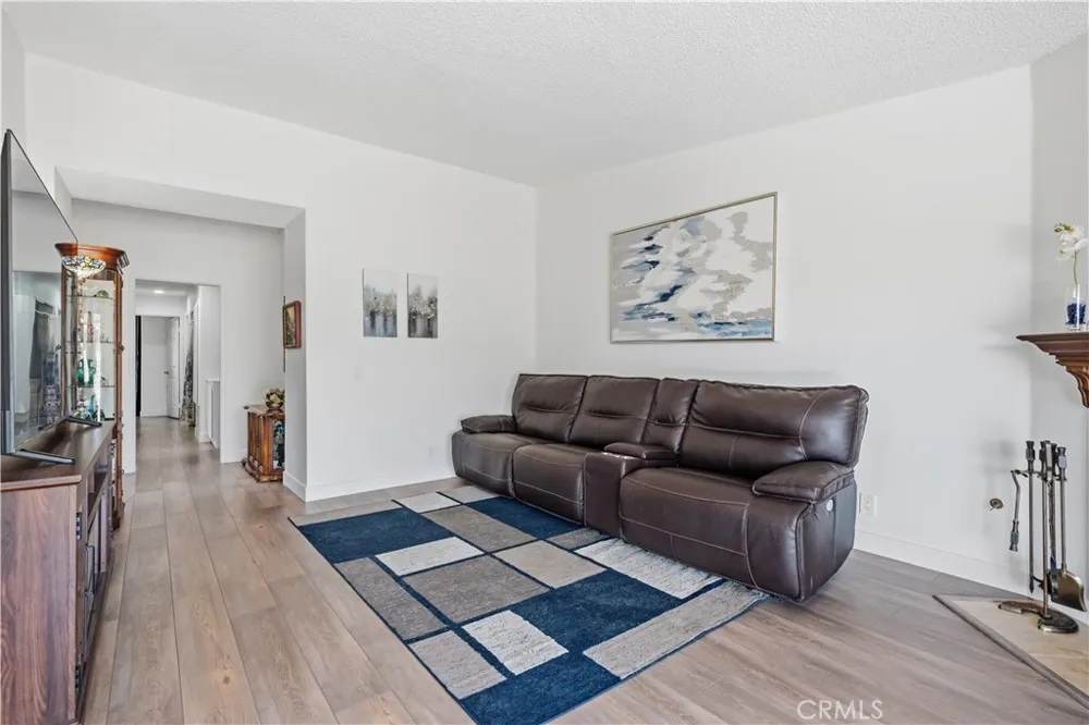963 Shady Lane Glendora, CA 91740