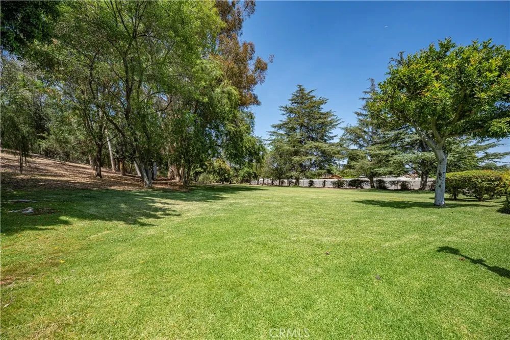 963 Shady Lane Glendora, CA 91740