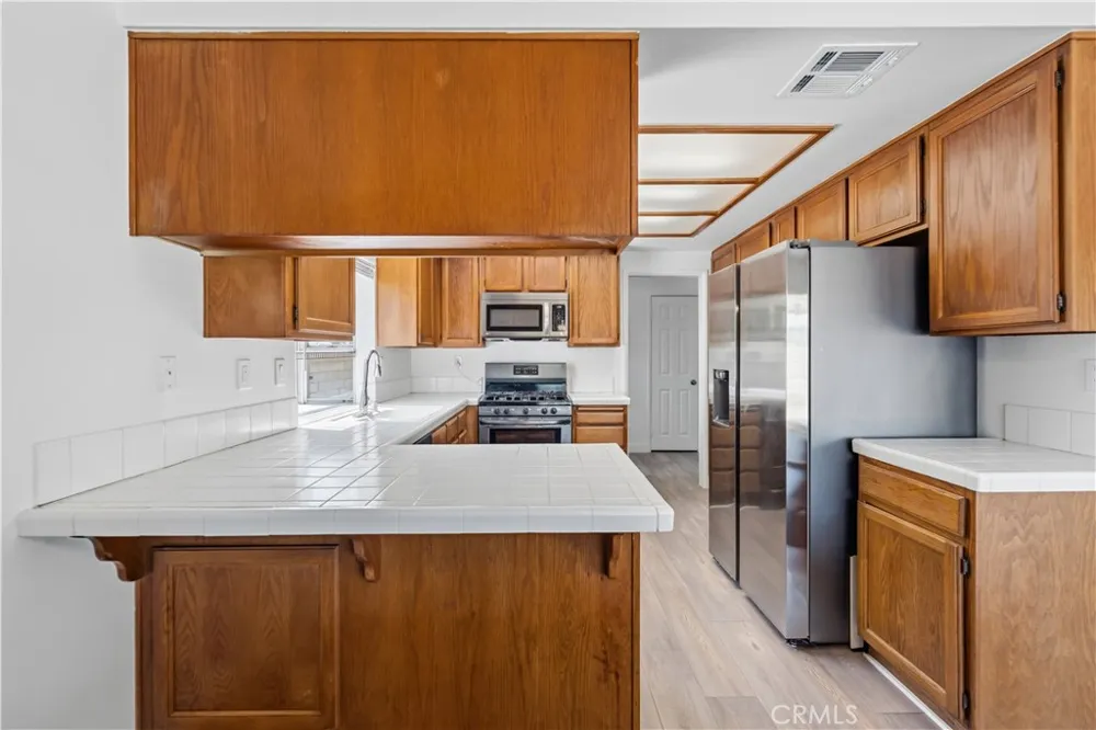 963 Shady Lane Glendora, CA 91740