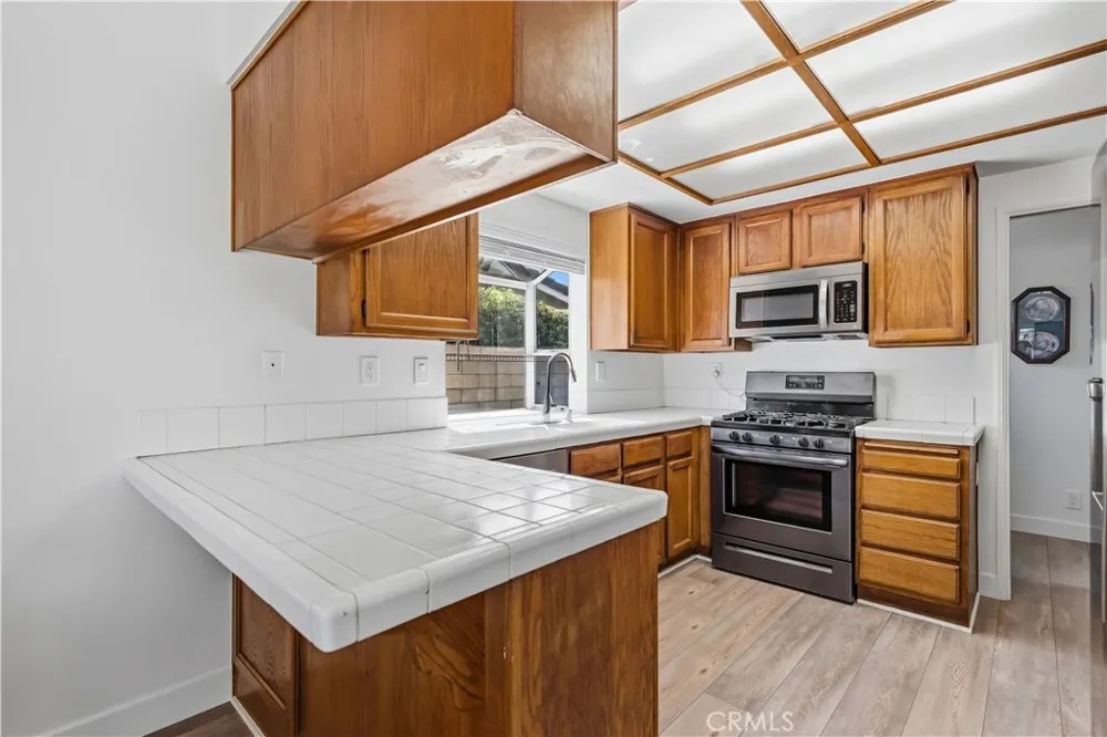 963 Shady Lane Glendora, CA 91740