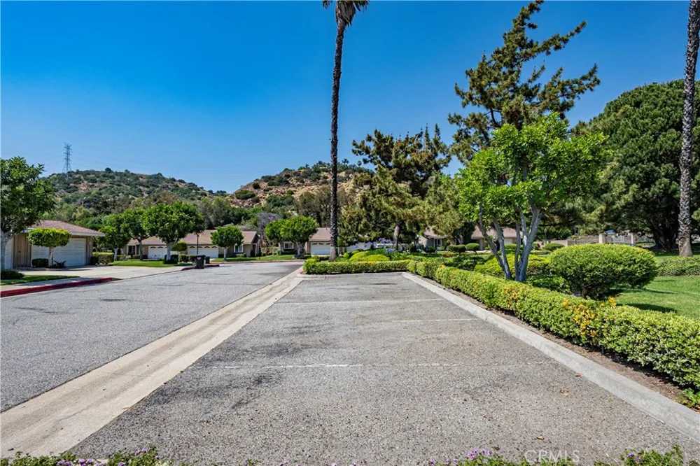 963 Shady Lane Glendora, CA 91740
