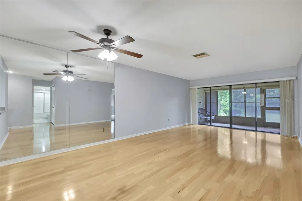 63 DOUGLAS STREET #11 Homosassa, FL 34446