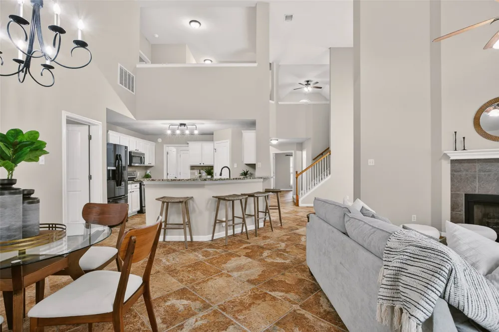 3713 Norman Loop Round Rock, TX 78664