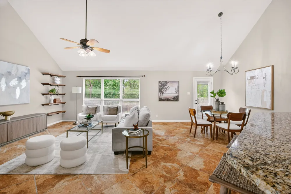 3713 Norman Loop Round Rock, TX 78664