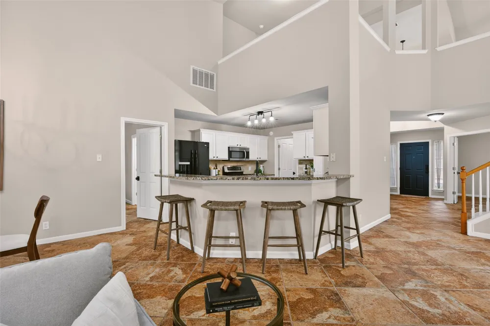 3713 Norman Loop Round Rock, TX 78664