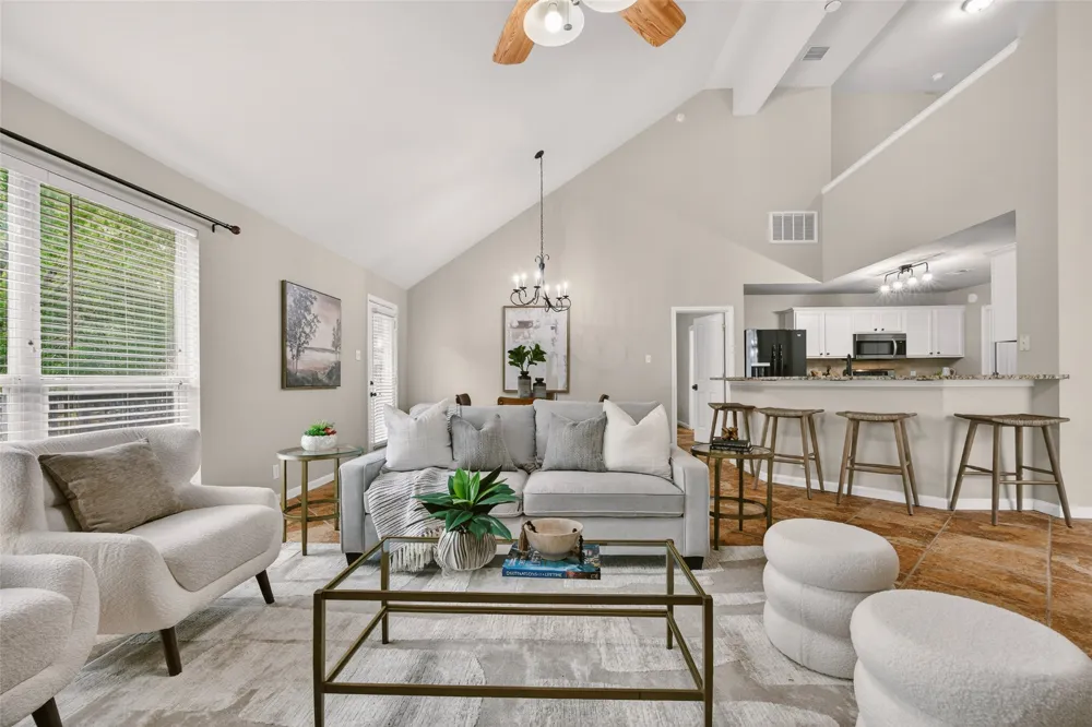 3713 Norman Loop Round Rock, TX 78664