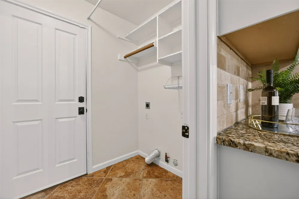 3713 Norman Loop Round Rock, TX 78664