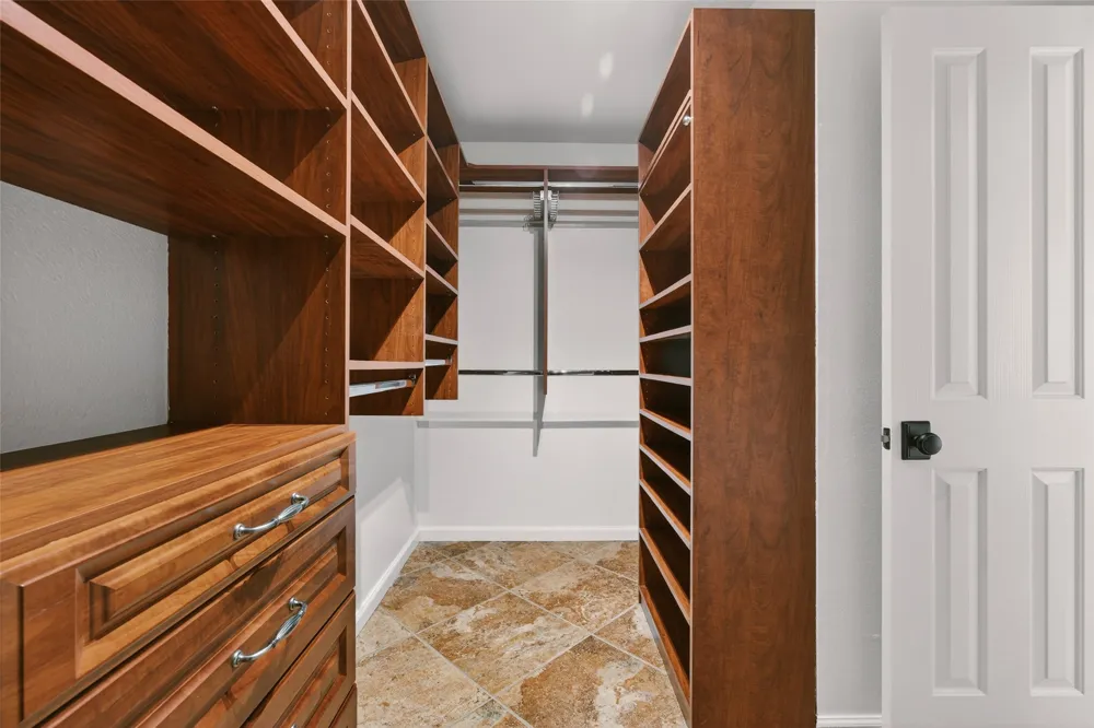 3713 Norman Loop Round Rock, TX 78664