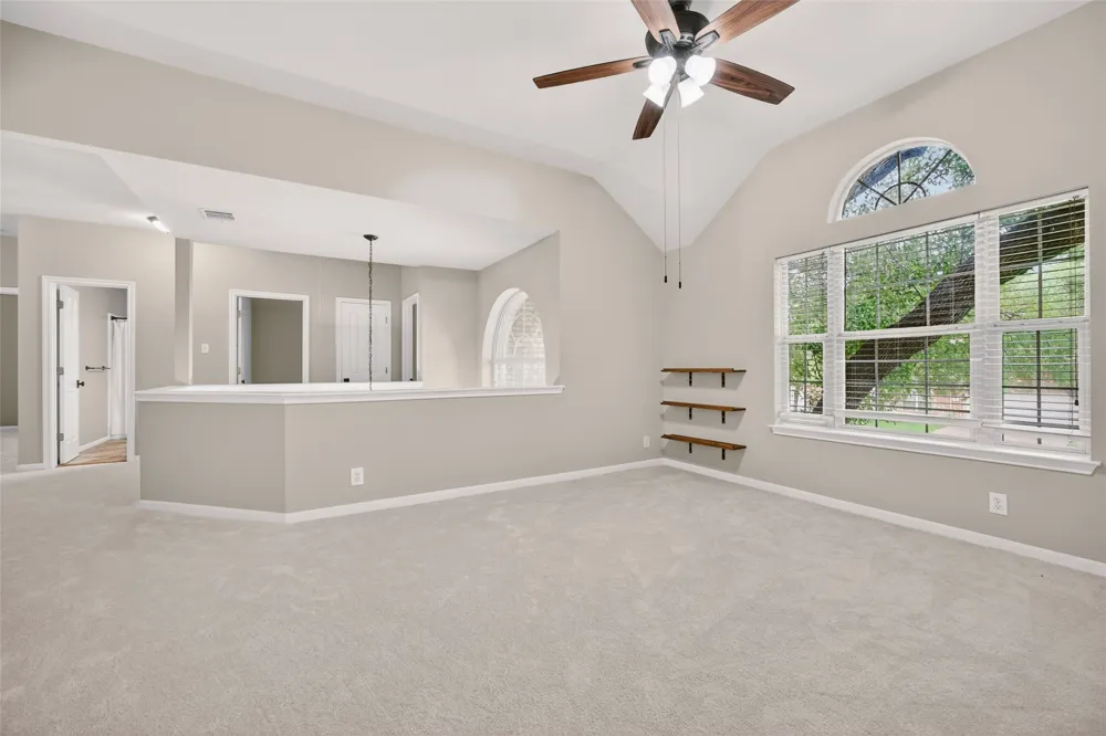 3713 Norman Loop Round Rock, TX 78664