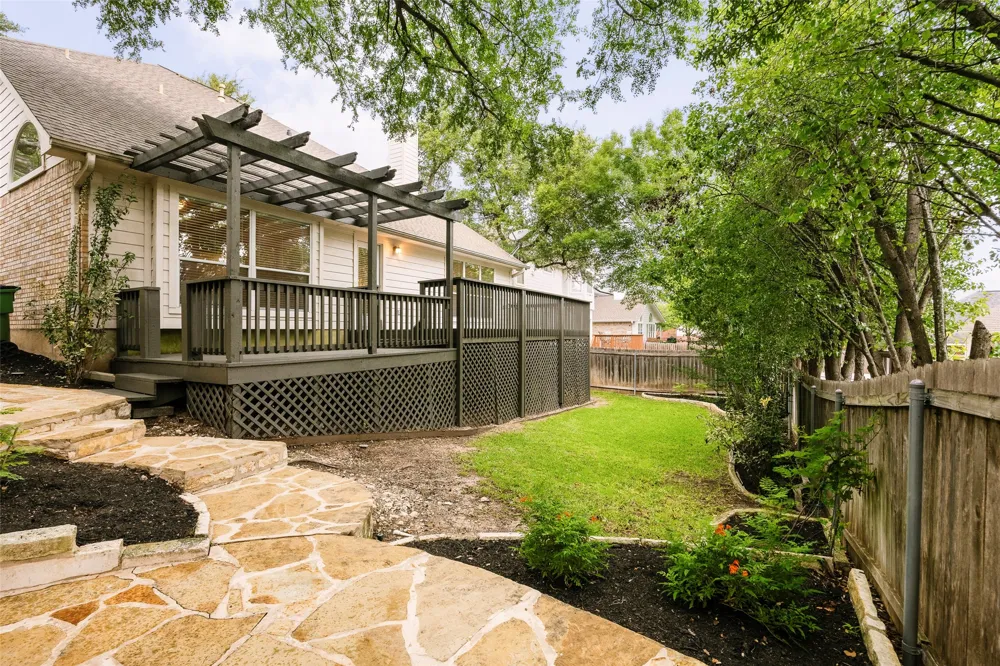 3713 Norman Loop Round Rock, TX 78664