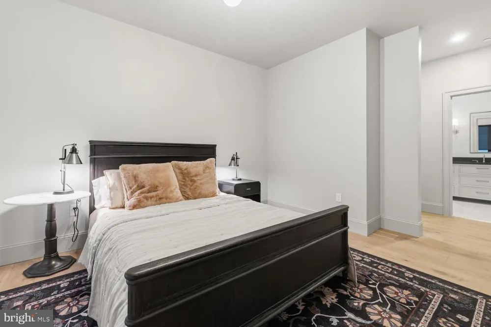 8623 GERMANTOWN UNIT 203 AVENUE Philadelphia, PA 19118