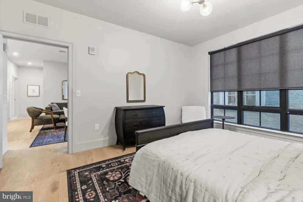 8623 GERMANTOWN UNIT 203 AVENUE Philadelphia, PA 19118