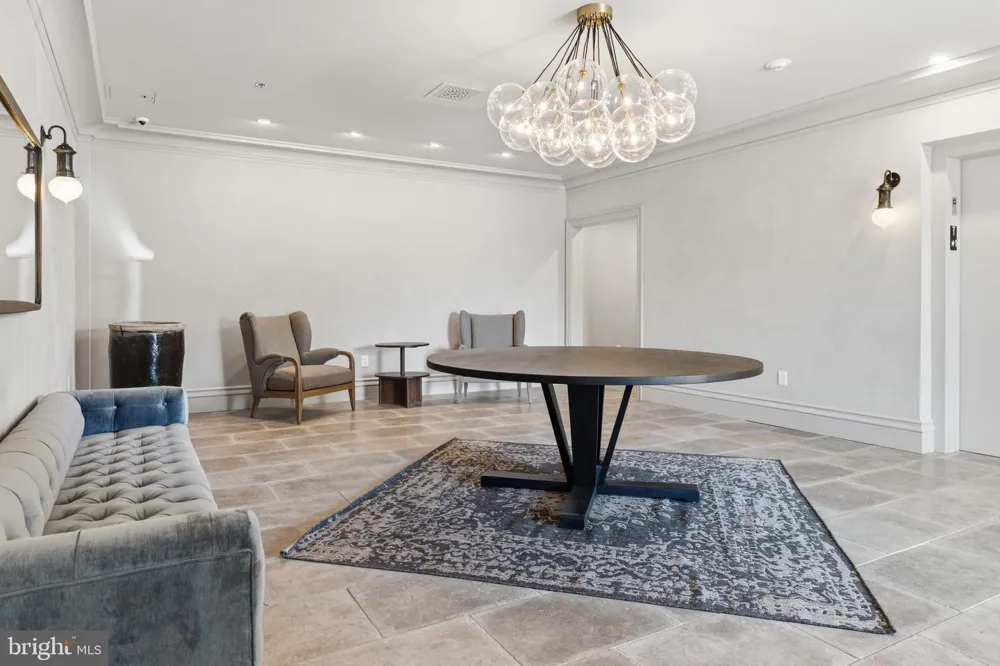 8623 GERMANTOWN UNIT 203 AVENUE Philadelphia, PA 19118