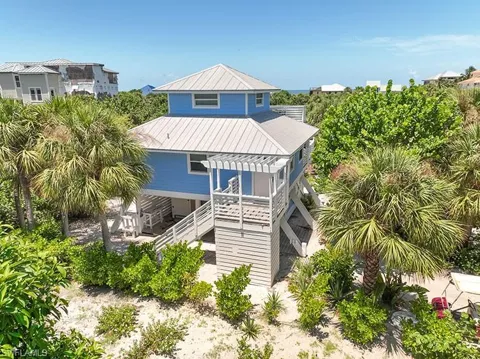 4561 Smugglers Drive