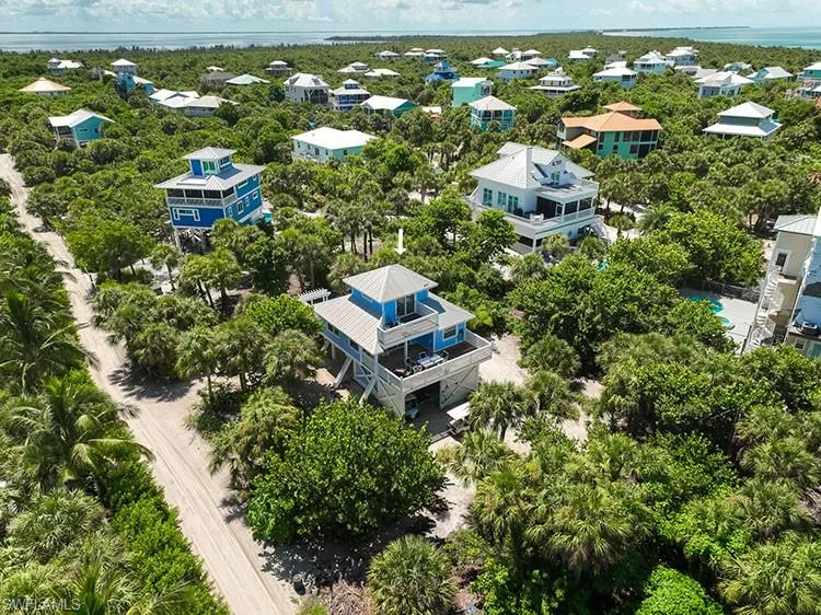 4561 Smugglers Drive Upper Captiva, FL 33924