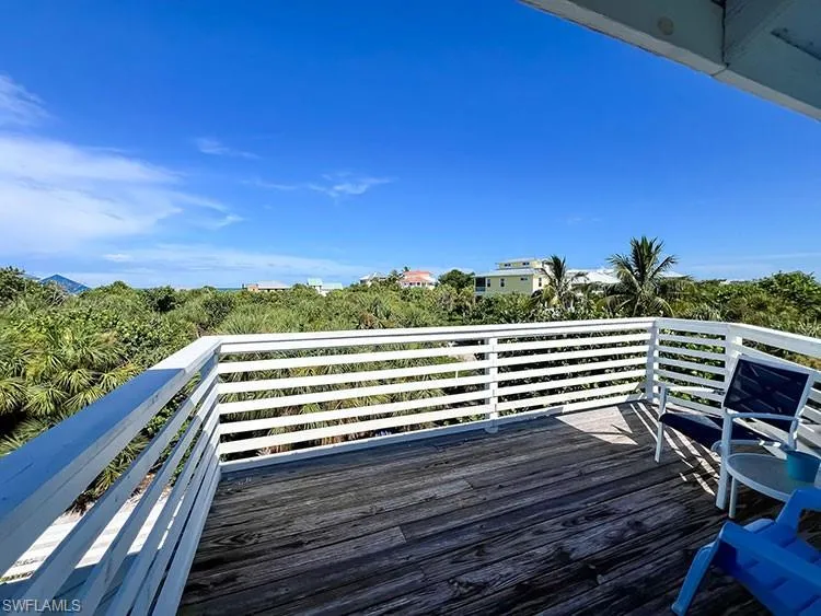 4561 Smugglers Drive Upper Captiva, FL 33924
