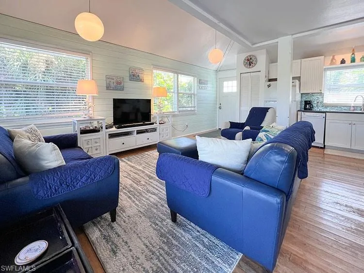 4561 Smugglers Drive Upper Captiva, FL 33924