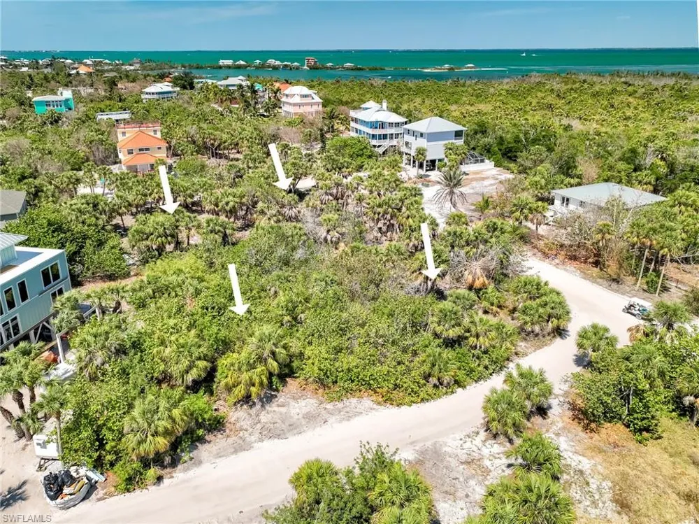 4430 Conch Shell Drive Upper Captiva, FL 33924