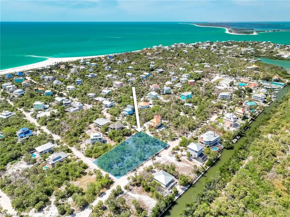 4430 Conch Shell Drive Upper Captiva, FL 33924