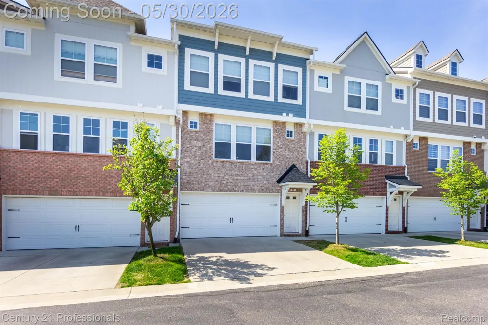 57 Kaprol Drive Troy City, MI 48098