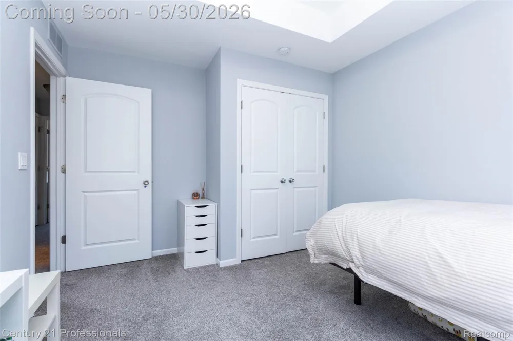 57 Kaprol Drive Troy City, MI 48098