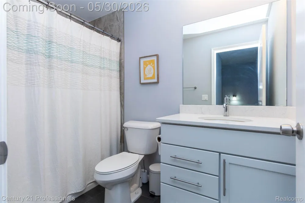 57 Kaprol Drive Troy City, MI 48098