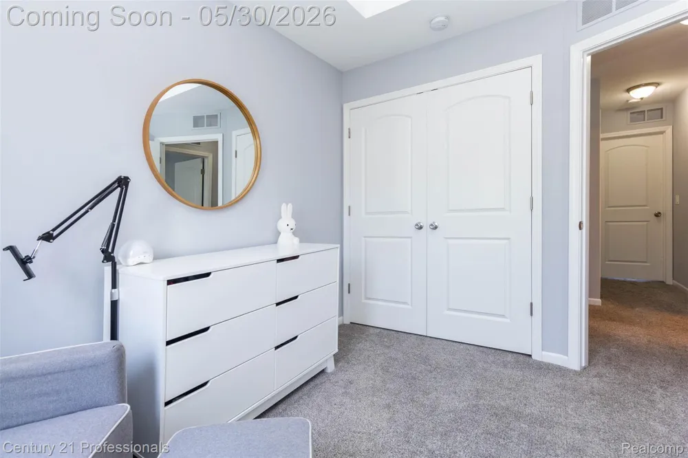 57 Kaprol Drive Troy City, MI 48098